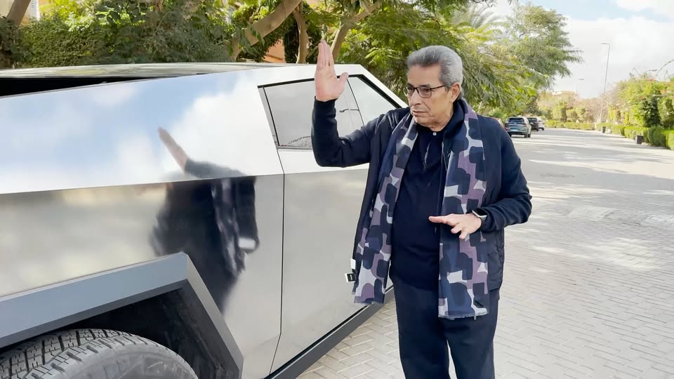 7.6M views · 3.2K comments | دي مش عربية دي مركبة فضائية! تجربة قيادة ال Cyber Truck لأول مرة.. تجربة مثيرة!! | By ‎محمود سعد‎