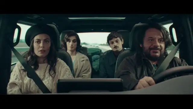 مع من تسافر؟ - Con chi viaggi